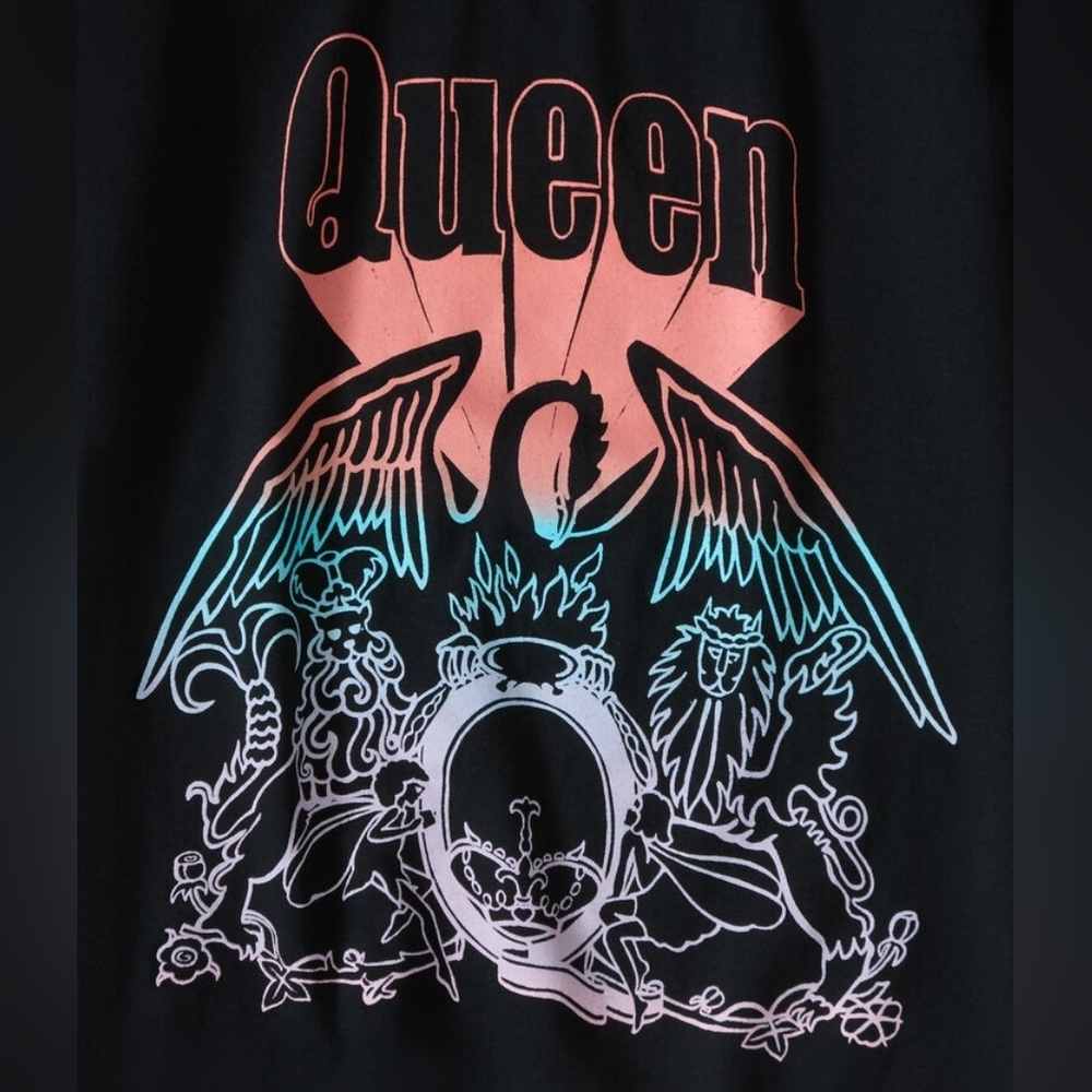 Aeropostale Queen Logo Oversized Graphic Tee - Picture 2 of 6